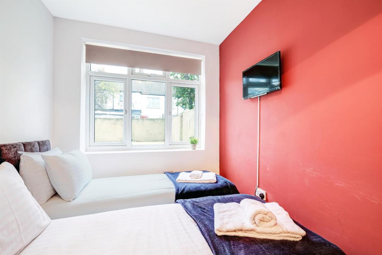 Fernbank Rooms Sudbury Hill, Harrow, Self-Contained Studios With En-Suite Harrow on the Hill Exterior photo
