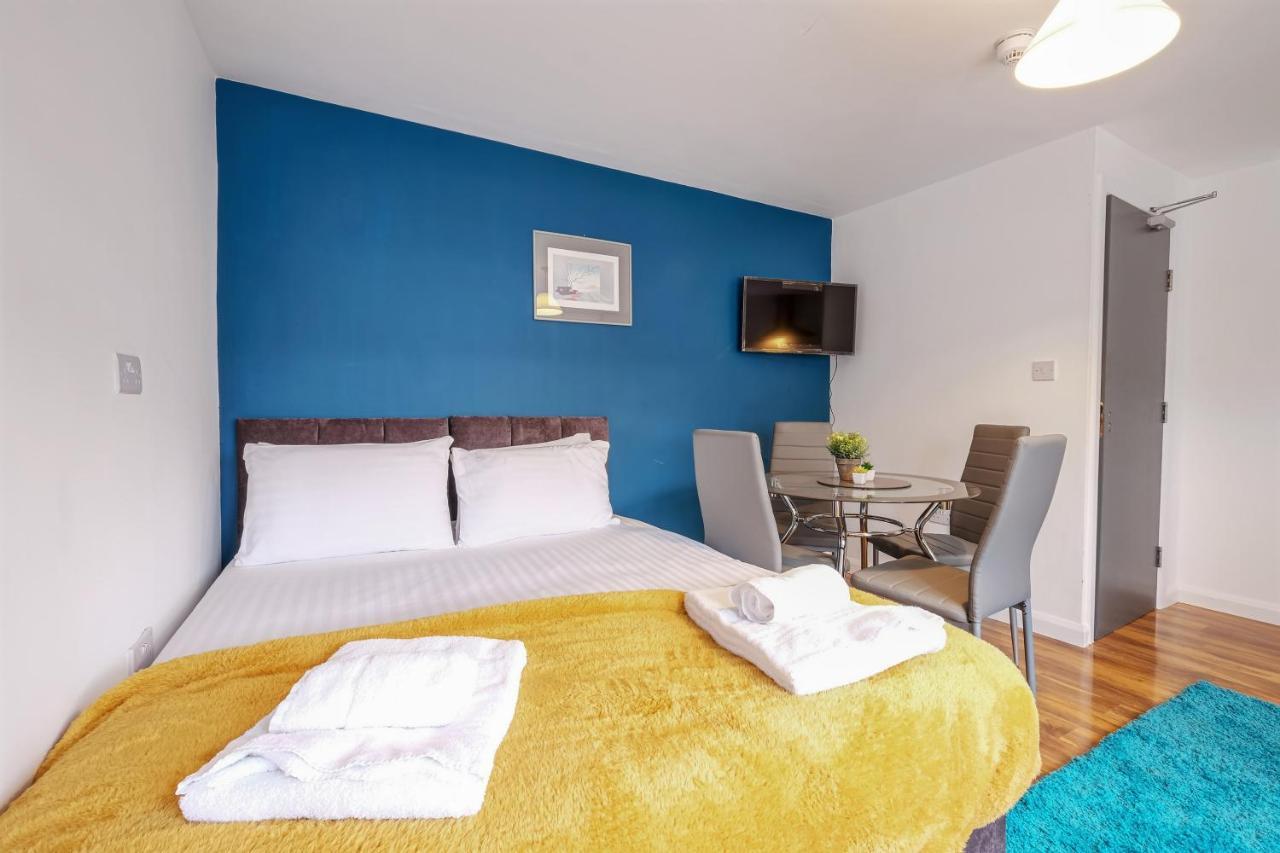 Fernbank Rooms Sudbury Hill, Harrow, Self-Contained Studios With En-Suite Harrow on the Hill Exterior photo